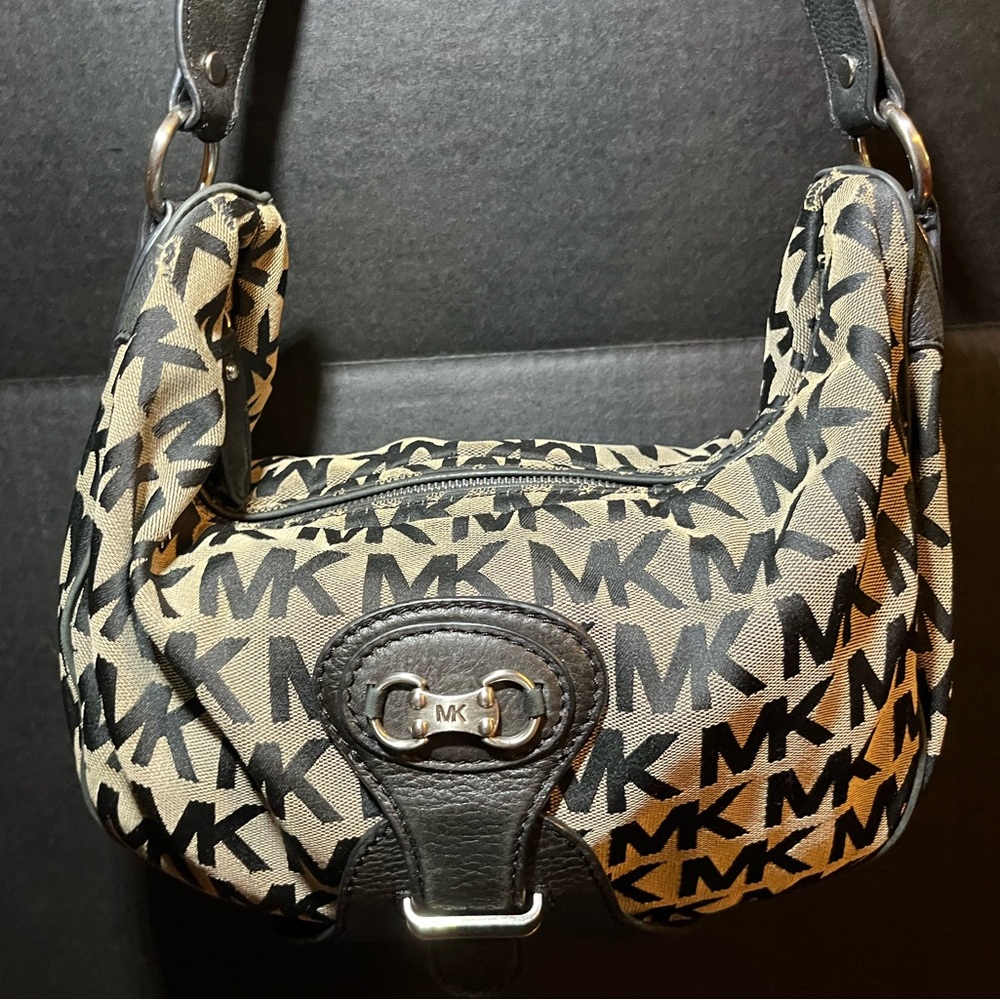 Michael Kors Hobo Logo Shoulder Bag